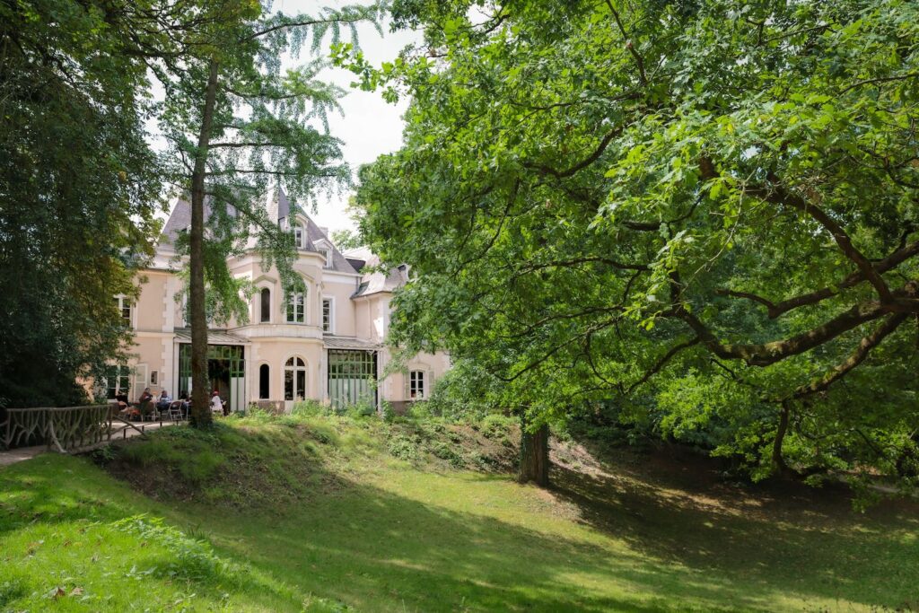 Le Parc des Tanneurs; son jardin archéologique