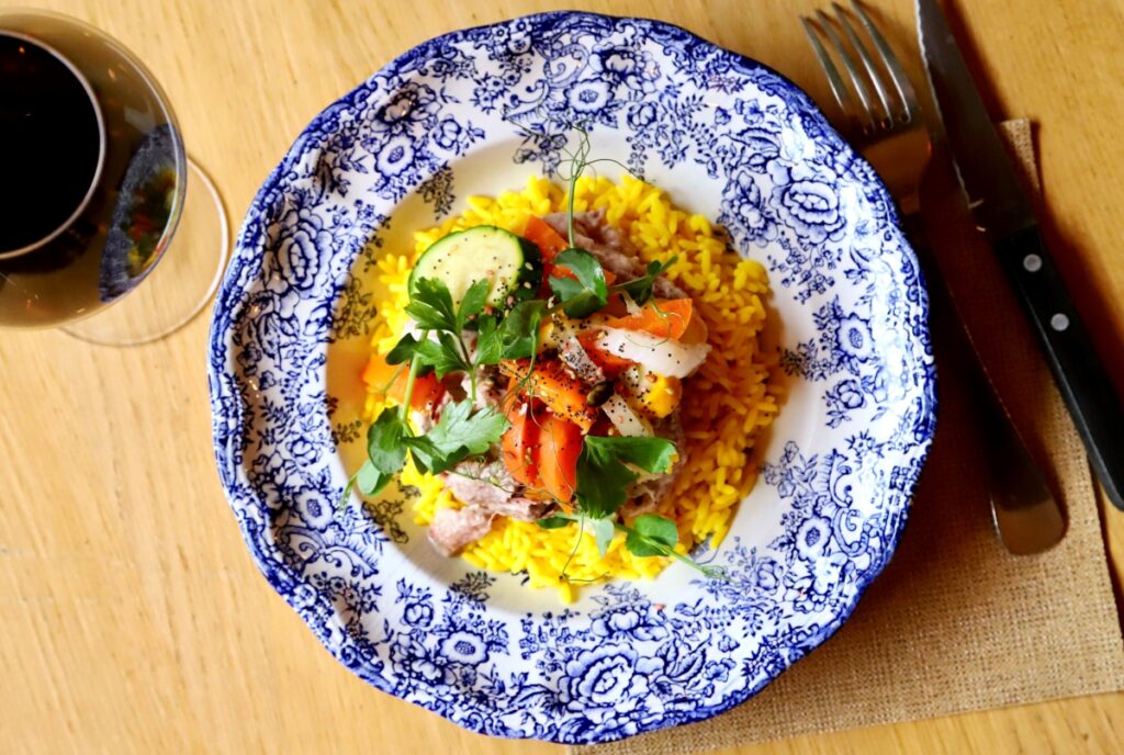 Assiette de riz et légumes