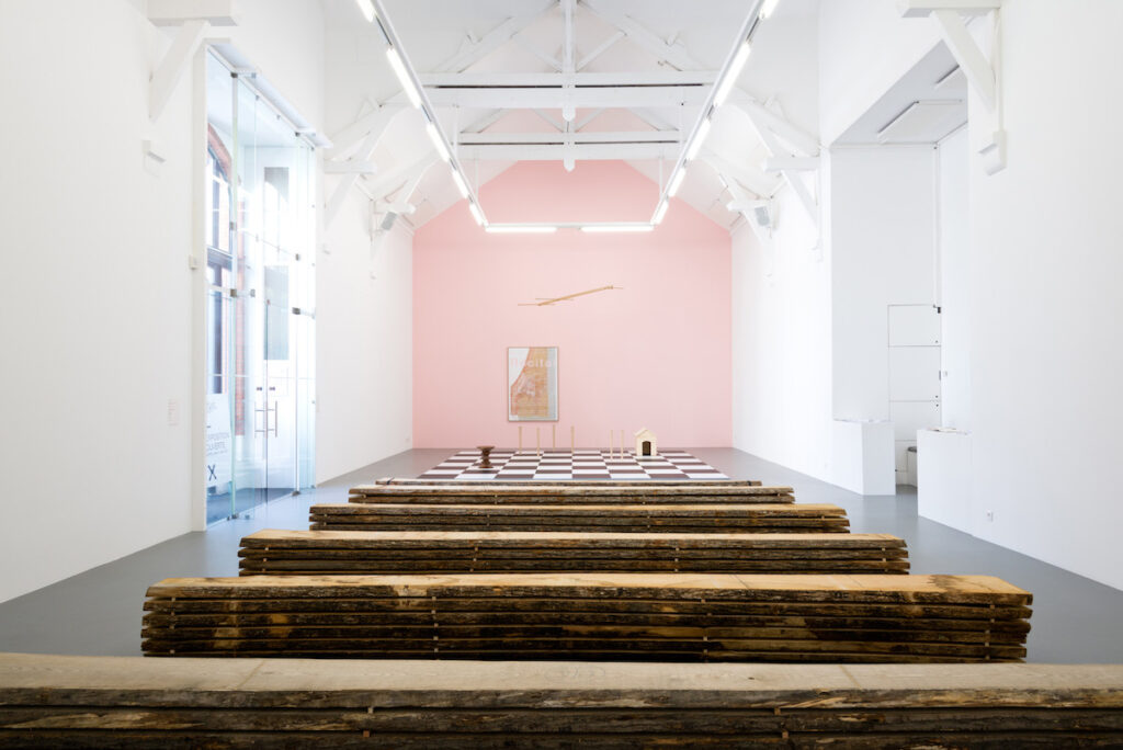 Yann Sérandour, Pièces pour clavecin, La Criée centre d’art contemporain, Rennes, 2017  – photos : Benoît Mauras