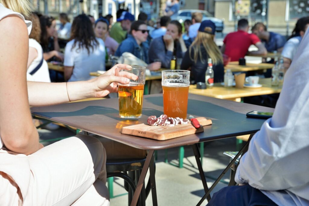 L'apéritif, une tradition française bien respectée à Rennes