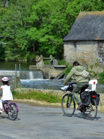 Balade à vélo en famille au bord de la Vilaine