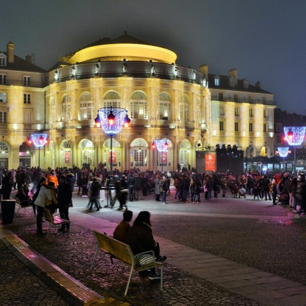 L'opéra de Rennes illuminé pour Noël