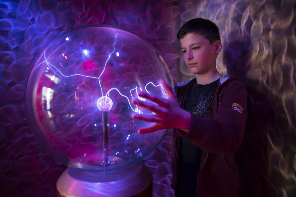 Boule à plasma au Laboratoire de Merlin