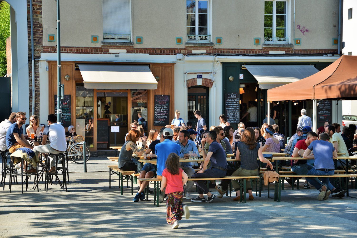 La terrasse de la piste