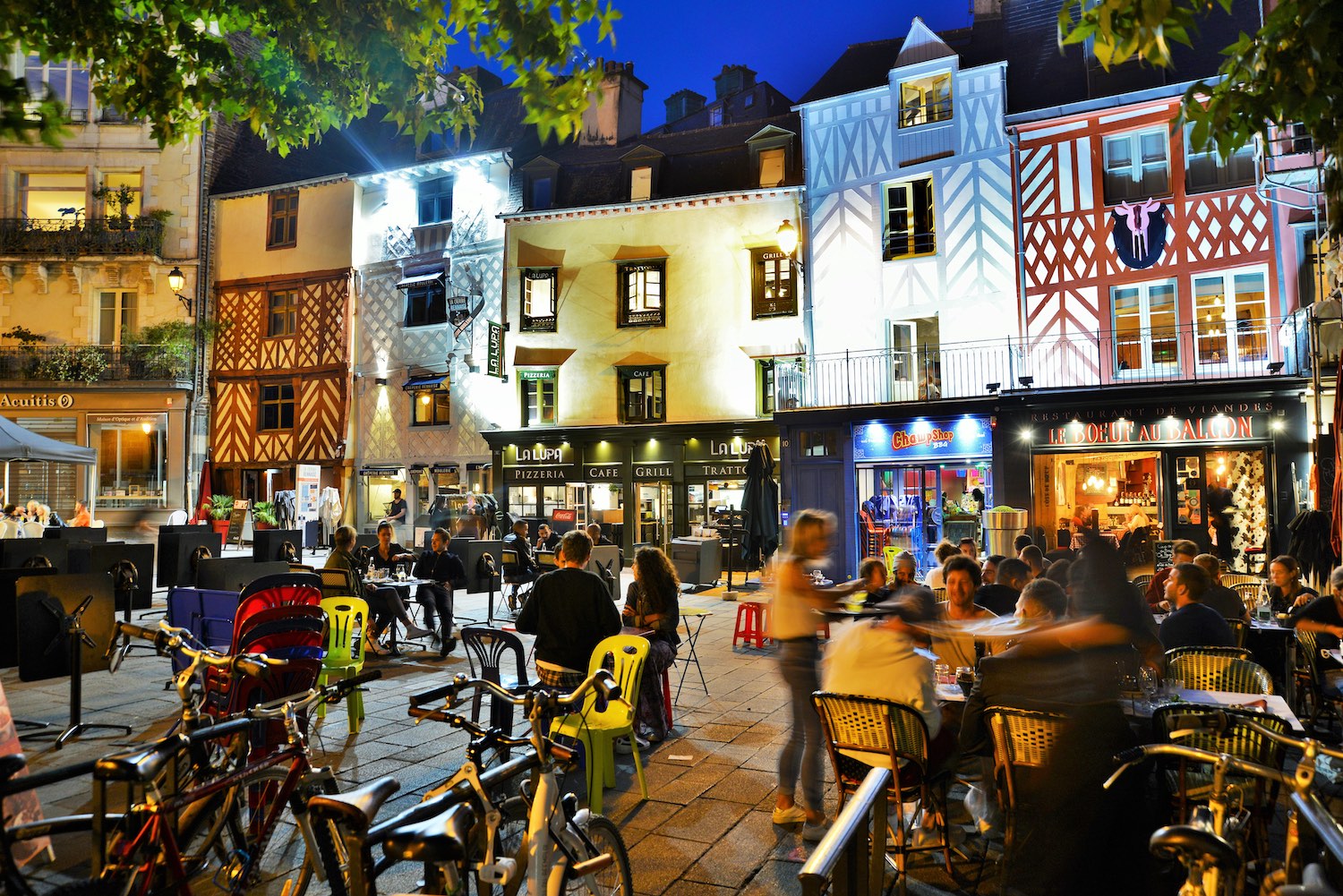 Place Rallier du Baty