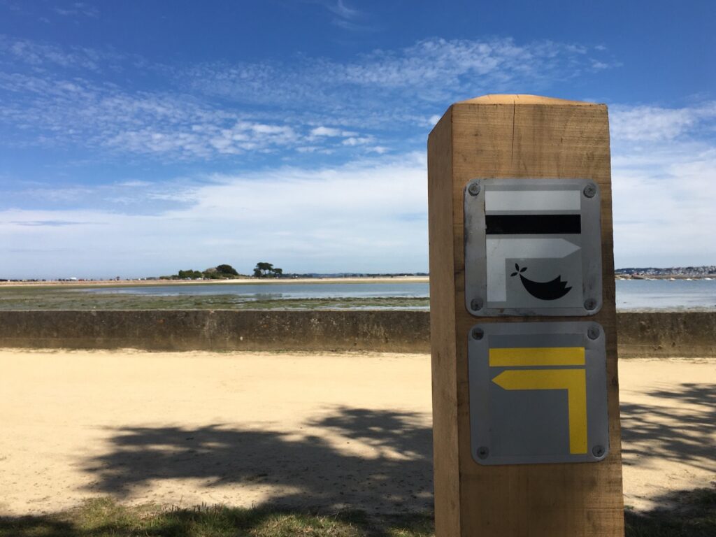 Chemin de randonnée en Bretagne