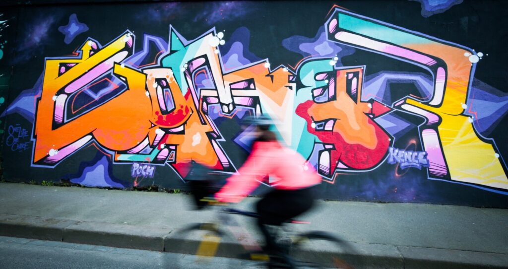 Fresque d'art urbain réalisée en 2018 lors de la Biennale Teenage Kicks à Rennes