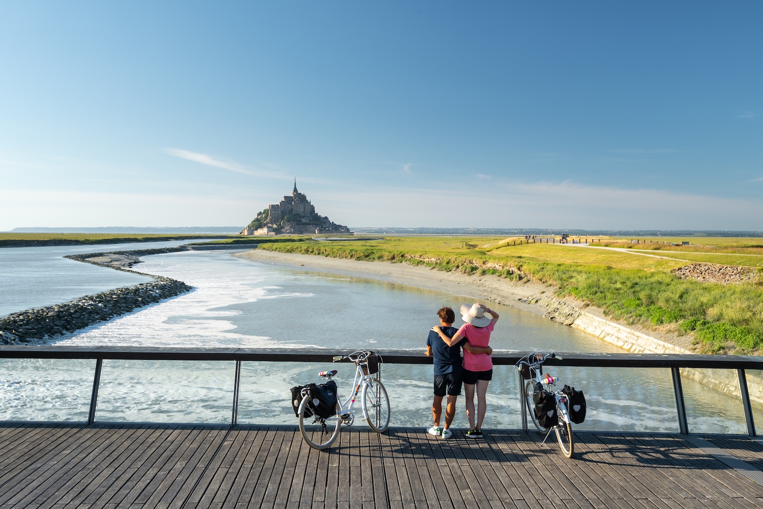 A vélo dans la baie du Mont-Saint-Michel.