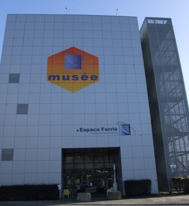 Façade du musée des transmissions