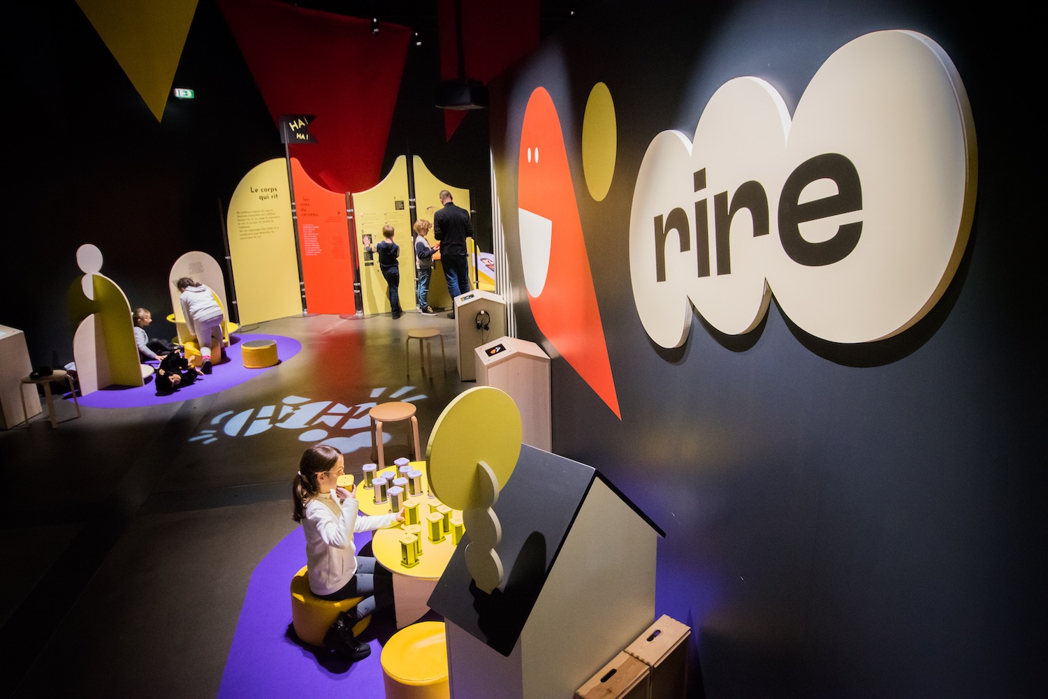 Parcours ludique autour du rire à l'Espace des sciences de Rennes.