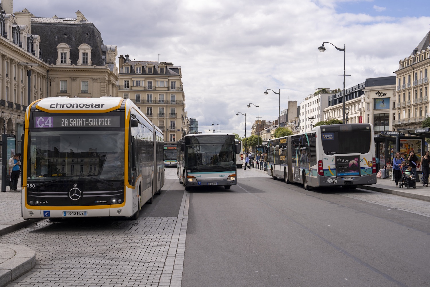 La ligne de bus C4 relie les principaux lieux d'expositions du centre-ville et des quartiers
