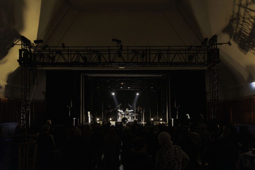 Concert à la salle de la Cité dans le cadre des Bars en Trans 2023.