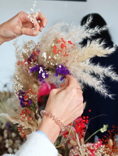 Atelier couronne de fleurs séchées avec Hécla