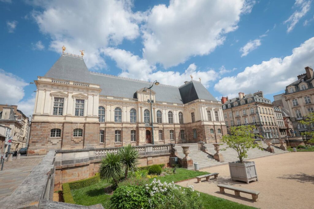 Visite couplée coeur historique parlement de Bretagne Rennes