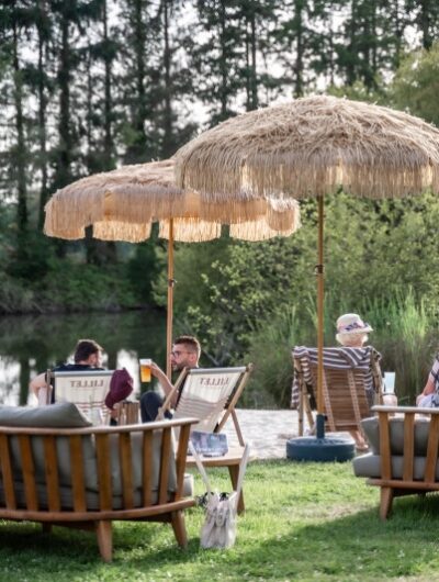 Terrasse avec vue sur l'eau