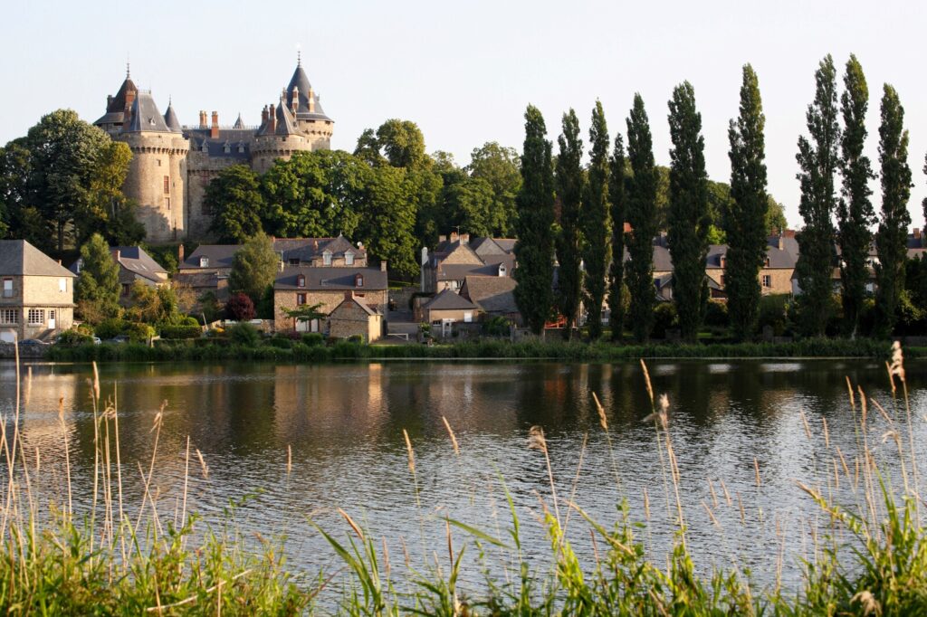 Vue sur le château de Combourg