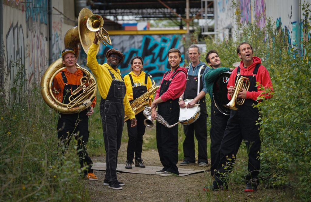 Buzz in Brass Syndicate