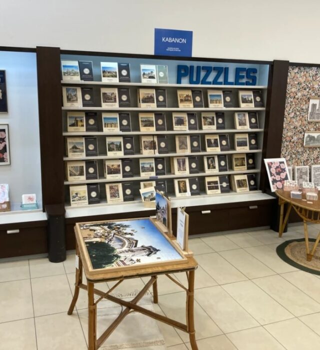 Présentoirs dans la boutique