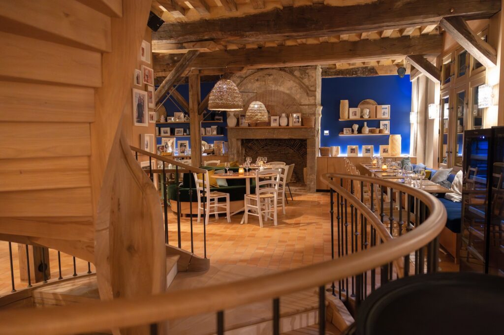 Intérieur du restaurant Yaya Rennes du chef Juan Arbelaez