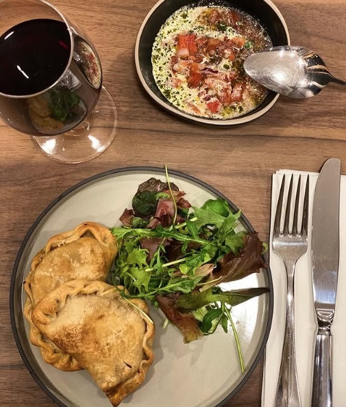 Ceviche et empanadas à Huaso