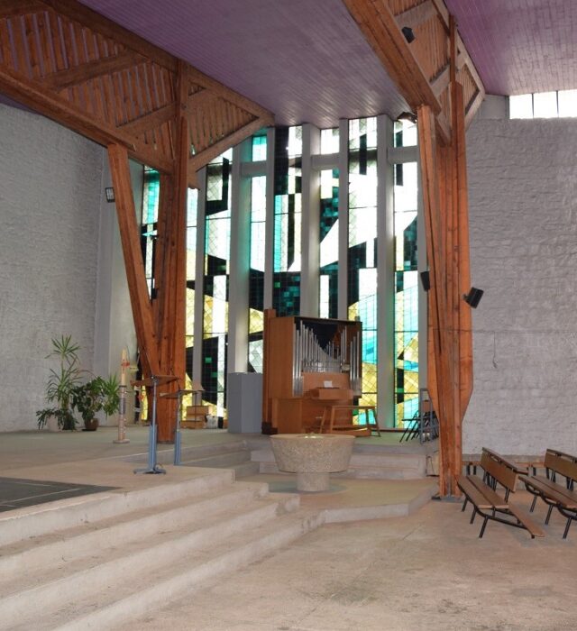 arret-eglise-saint-yves-27093