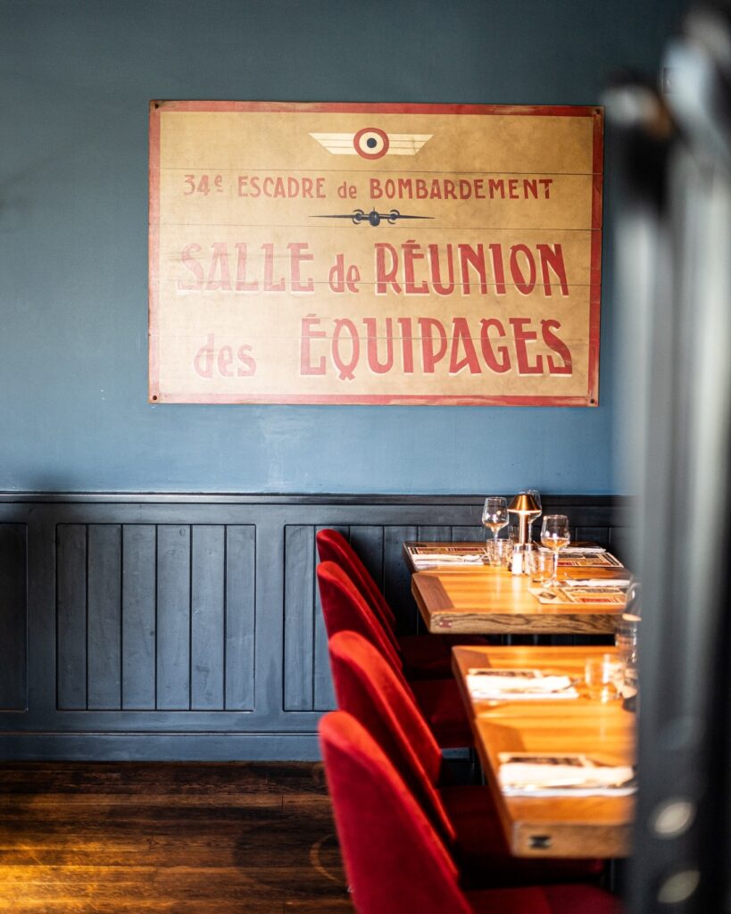 Salle de restaurant des Aviateurs
