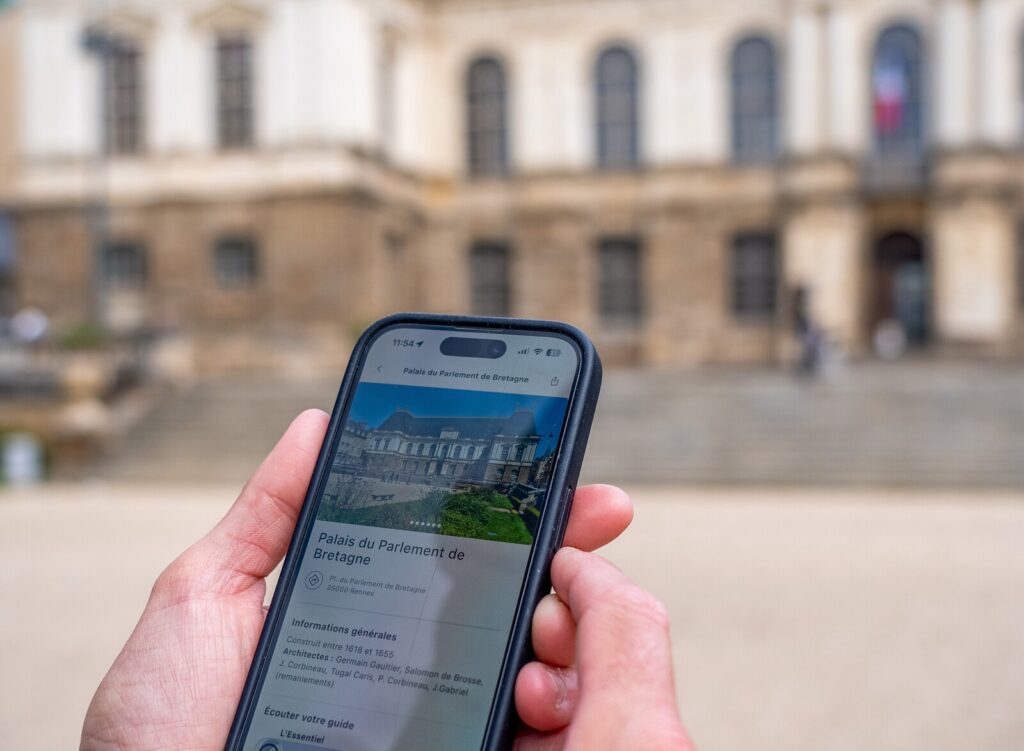 L'application Whatizis permet d'en savoir plus sur les monuments rennais grâce à son smartphone