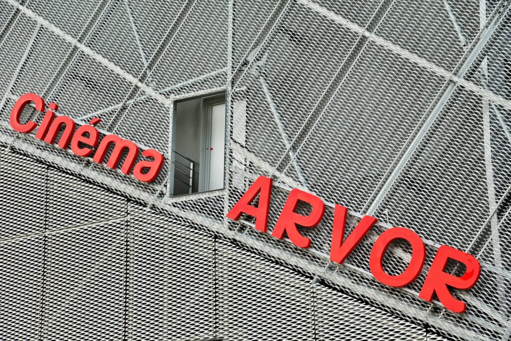 Photo extérieur cinéma Arvor