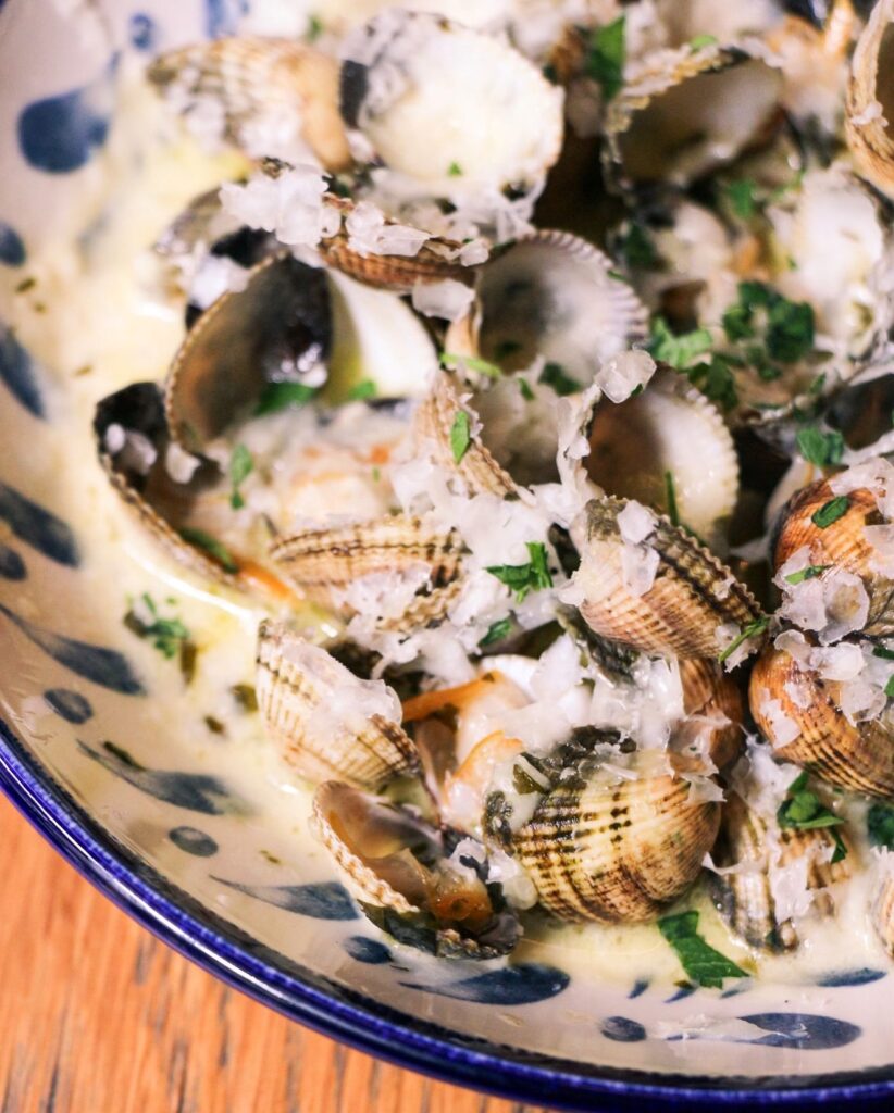 Fruits de mer dans une assiette de la Maison Paganelli