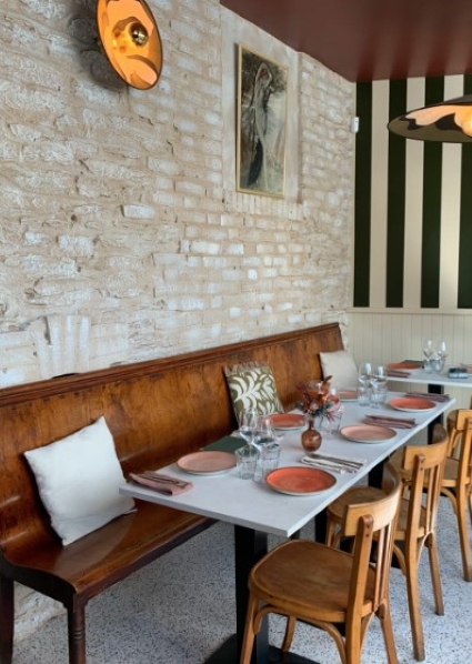 Salle de restaurant d'Alphonse