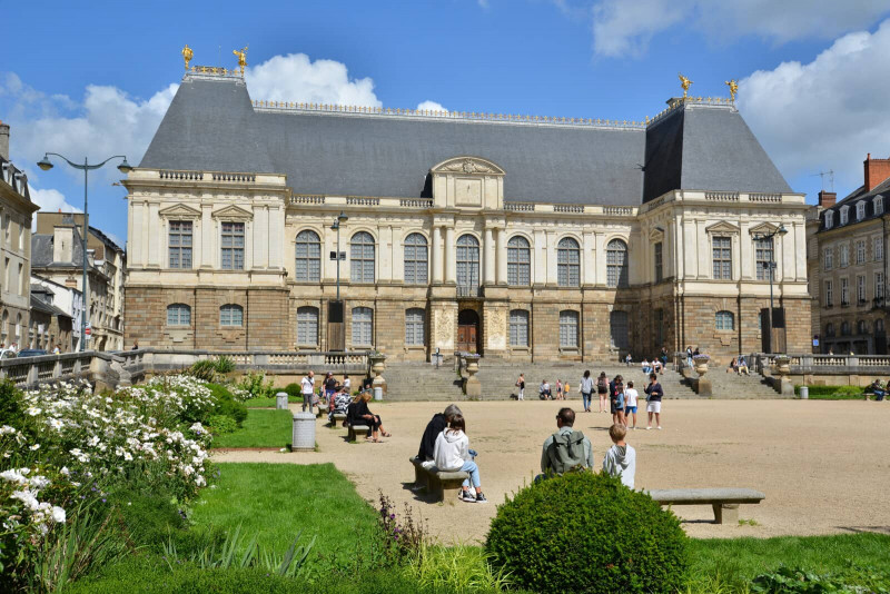 800x600-parlement-de-bretagne-franck-hamon-14955-19493-24425-28532