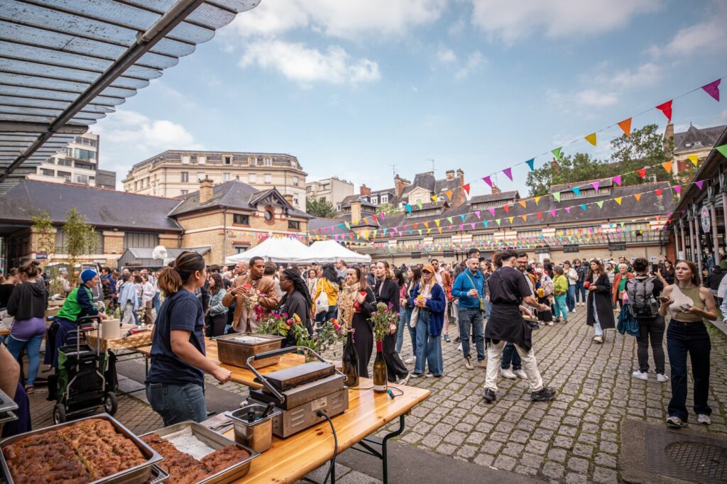 Marché à Manger de Rennes pendant le passage de la Flamme olympique