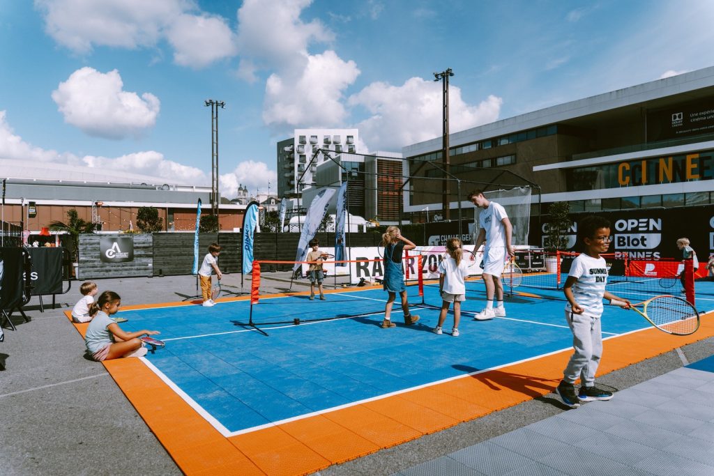 Animations sur l'Esplanade Charles de Gaulle pendant l'Open de tennis