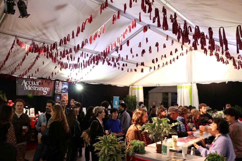 Bar du Village Métrange pendant le Festival Court Métrange, à Rennes.