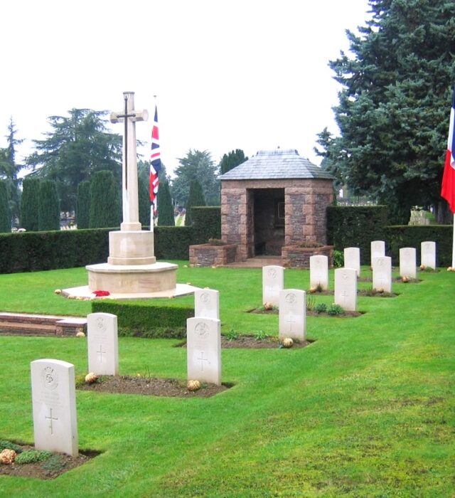 Visite cimetière de l'est Rennes