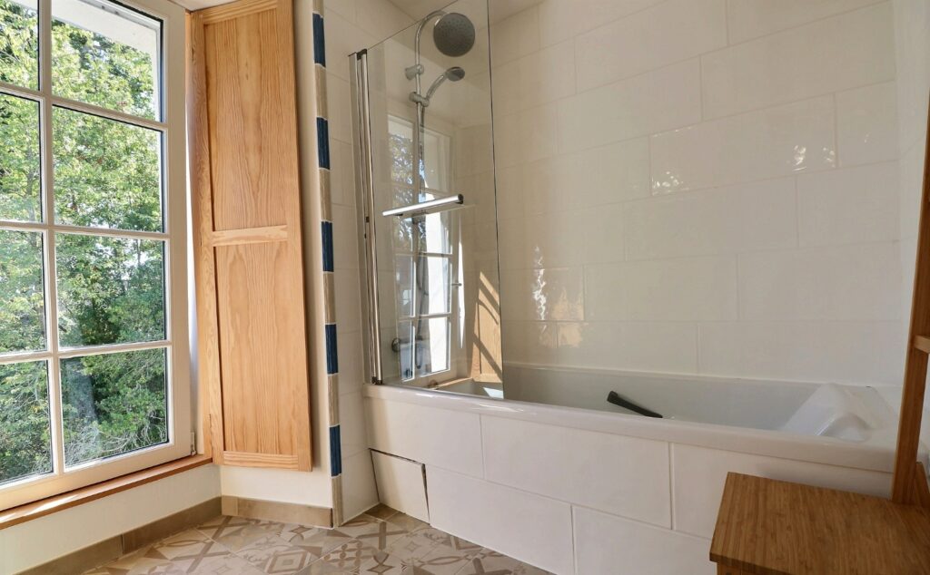 Salle de bain du Château des Fontenelles