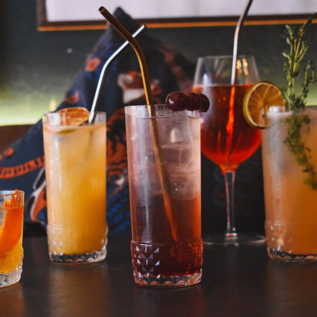 Cocktails chez Ostia