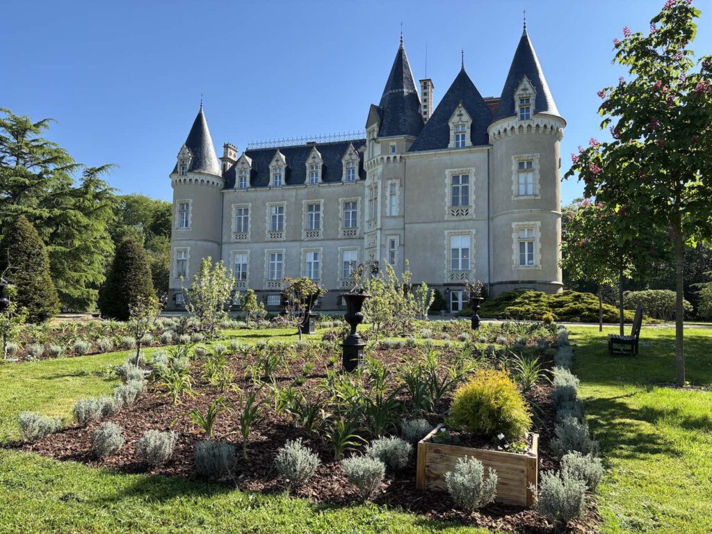 Le Château des Tesnières à Torcé est situé à 20 minutes de Rennes