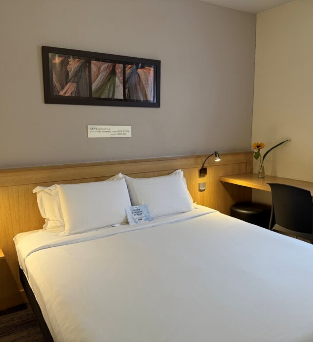 Chambre de l'Hôtel Kyriad Rennes Sud Chantepie