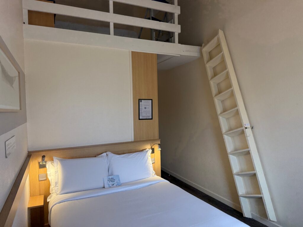 Chambre de l'Hôtel Kyriad Rennes Sud Chantepie