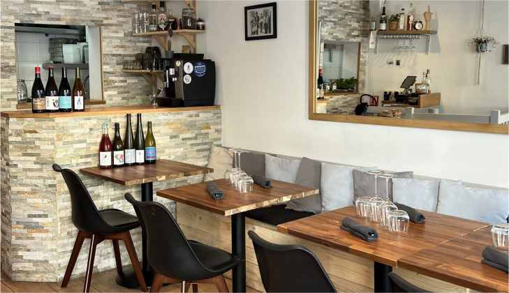 Salle de restaurant de Khimaira