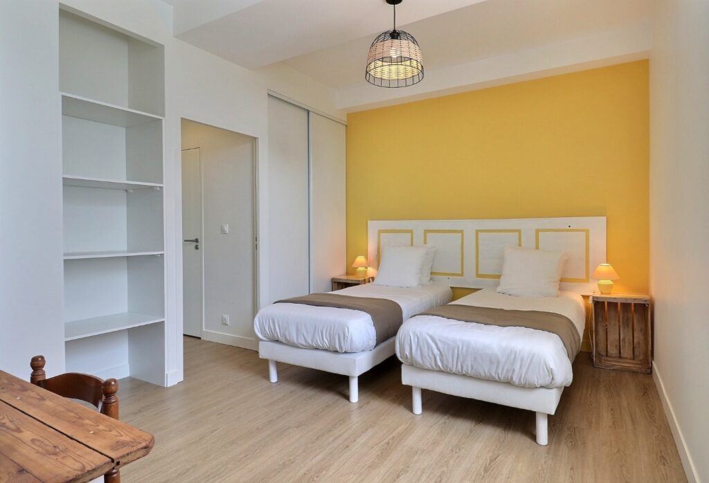 Chambre des Gîtes de la Mare Doux, Côté Jardin