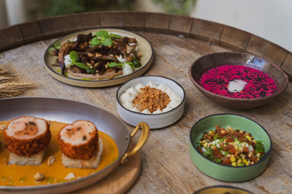 Plats du restaurant Benèze, à Rennes