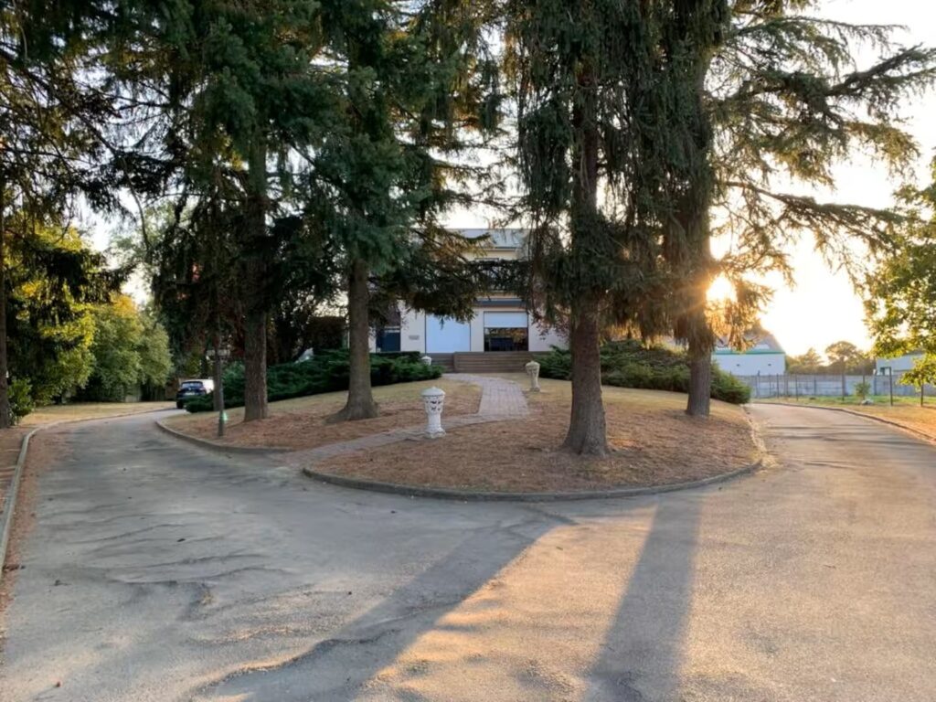 Façade de la Maison Paisible