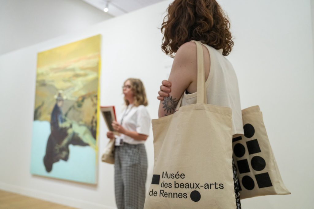 Visite guidée au Musée des beaux-arts pendant une exposition de l'été
