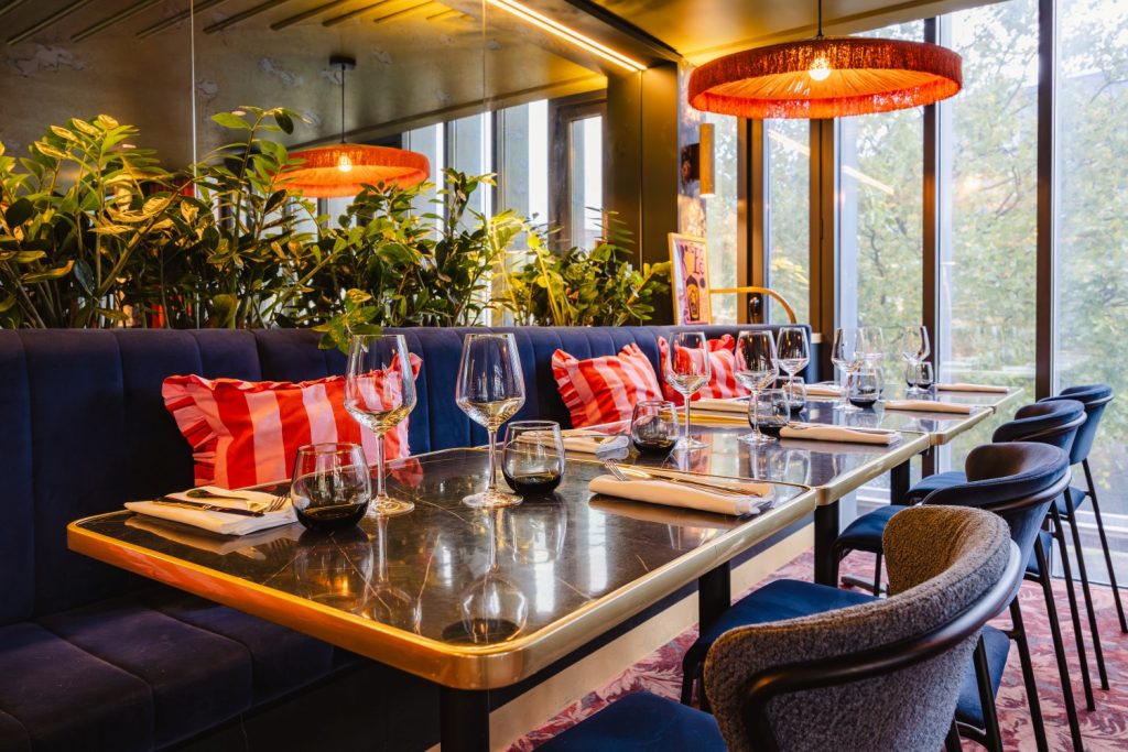Salle du restaurant Sipario, à Rennes