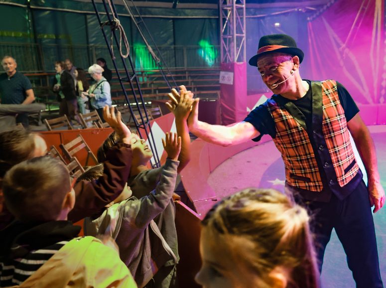cirque-metropole-spectacle-de-noel-25664-26185-26667-31965.png