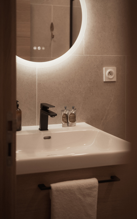 Salle de bain de Sézam, appart-hôtel à Rennes
