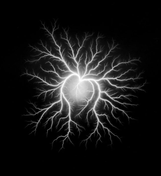 a-lorigineducoeur-glaz-c-trigone-800x800-32496