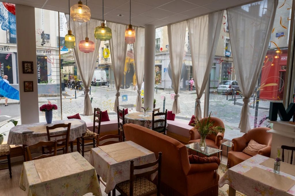 Salle de restaurant des Petites Pestes